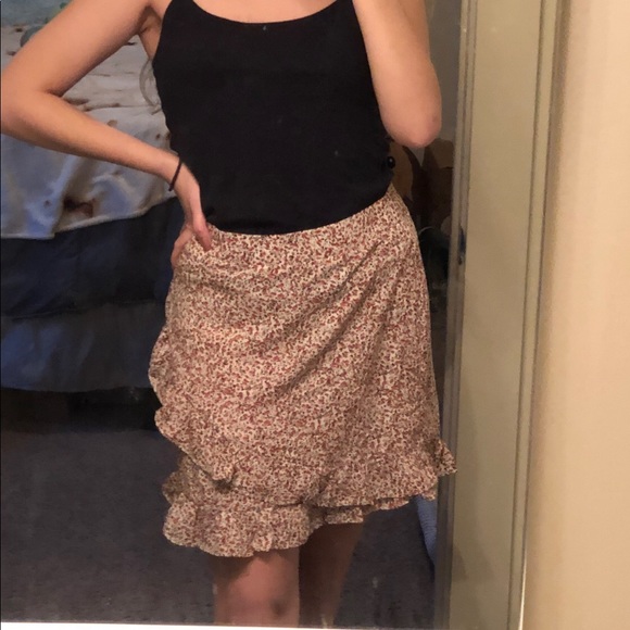 *SOLD* Princess Polly Inaaya Mini Skirt - Picture 3 of 3